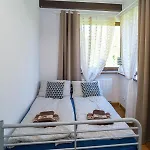 度假居 Czarny Kot Mazury Dom Caloroczny Malkinie