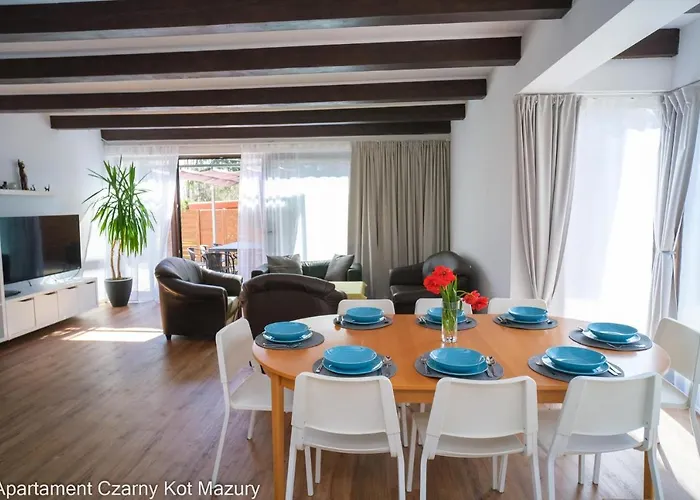 Czarny Kot Mazury Dom Caloroczny Holiday home