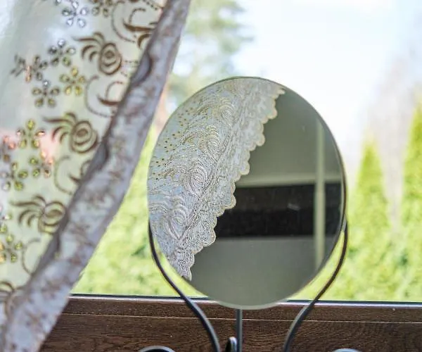 Czarny Kot Mazury Dom Caloroczny * Malkinie